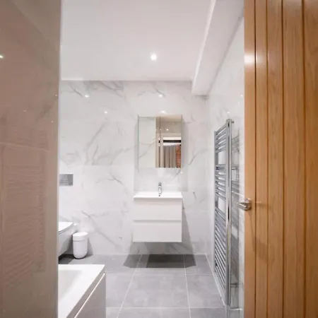 Apartment Depot By The Heim Residences