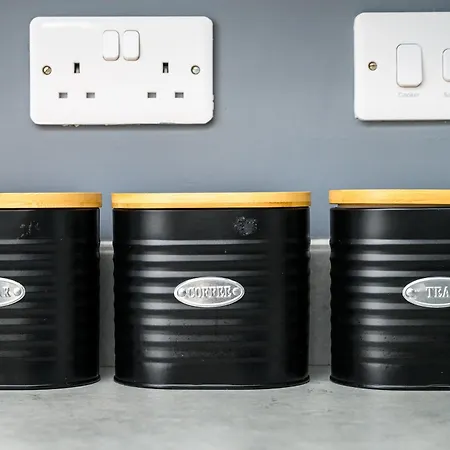 Nyaraló House With Garden, Sleeps 5, Centre Close, Manchester, Free Fast Wi-fi, Free Parking, 55-inch Tv, Self-check In - Contractors!