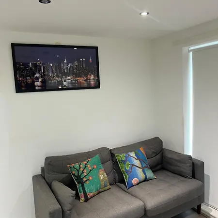 Luxury With Shared Living And Kitchen Privat bolig