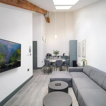 Azure By The Heim Residences *