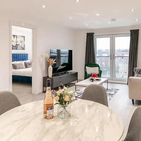 Cjay Luxury Apartment Manchester