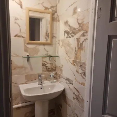 Northern Water Park Escape Sleeps 10 *