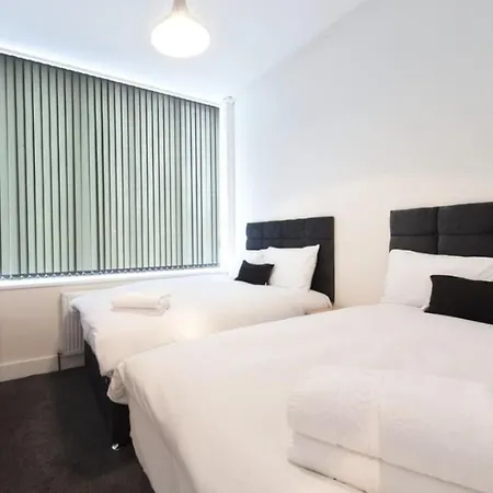 Northern Water Park Escape Sleeps 10 Holiday home *