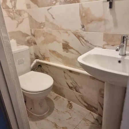 Northern Water Park Escape Sleeps 10 *