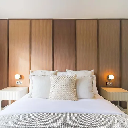 Altitude By The Heim Residences *