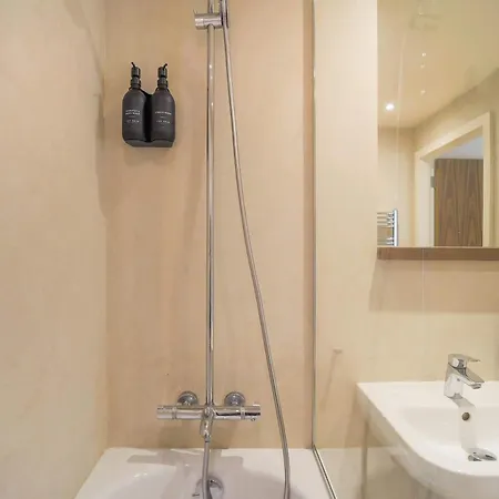 דירה Altitude By The Heim