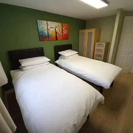 The Free Parking And Plenty Coffee Supplied Apartment!