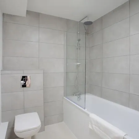 2br, Smart Tv, Self Check-in, Coffee Machine