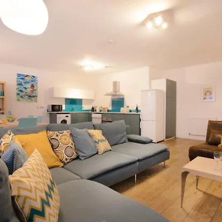 3-bedroom Flat In The Northern Quarter * Manchester