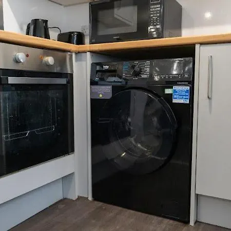 Apartmán Elegant 1br Near Trafford Centre Manchester