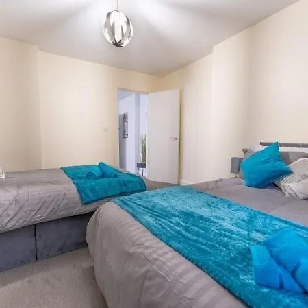 Elegant 1br Near Trafford Centre Manchester