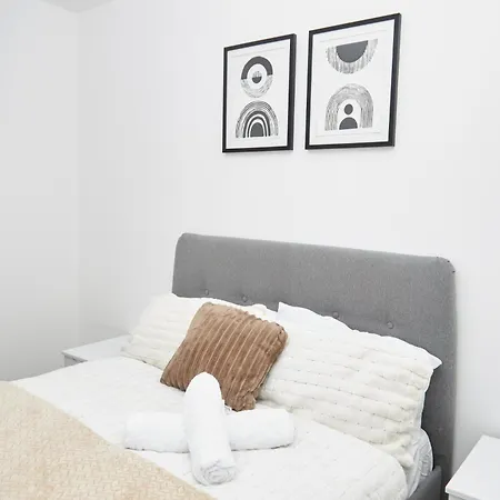 Apartment Manc With Balcony Manchester