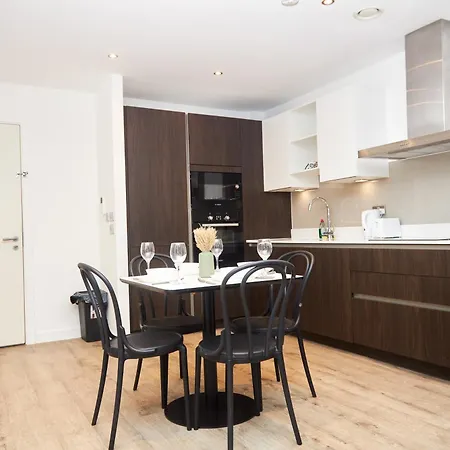 Apartment Manc With Balcony Manchester