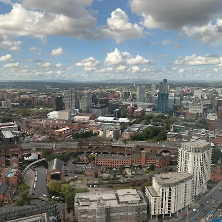 Ahg Luxury Tower Suite - Stunning City Views At Central Manchester *