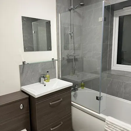 Apartment Unitarian Serviced *