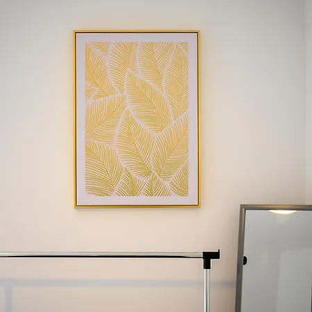 Spacious 4-bed Luxury - Garden, Free Parking, Sleeps 8 * Μάντσεστερ