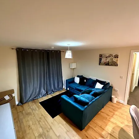 2 Bed Flat In Prime Location