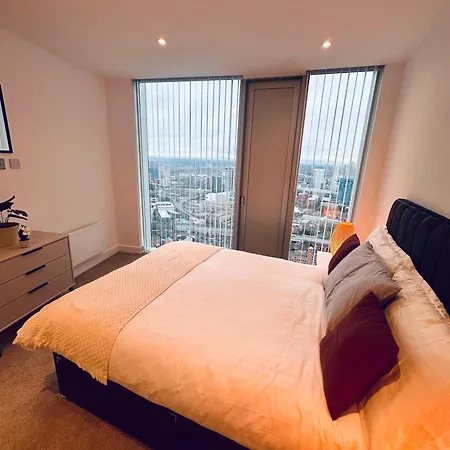 Ahg Luxury Tower - 44th Floor With Stunning Views At * Manchester