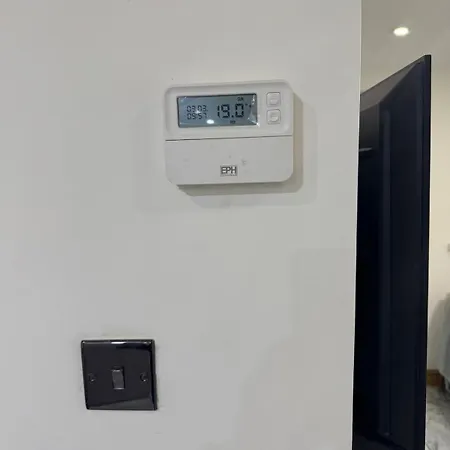 Sindhu Luxury * Manchester