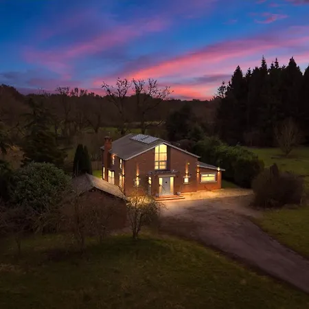 Nyaraló House Retreat - Sleeps 18