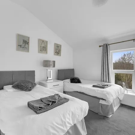 Nyaraló House Retreat - Sleeps 18
