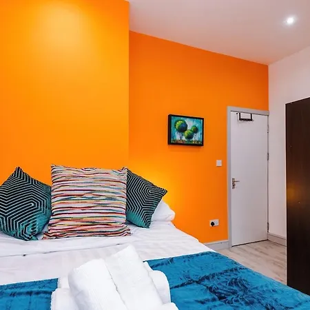 Luxury 3br En-suite, Near Prázdninový dům *