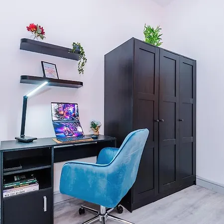 Luxury 3br En-suite, Near Prázdninový dům