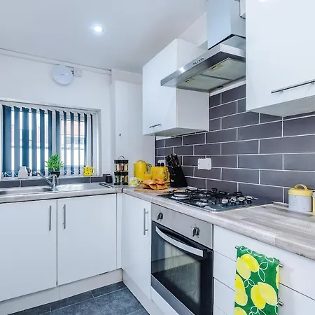 Prázdninový dům Luxury 3br En-suite, Near Manchester