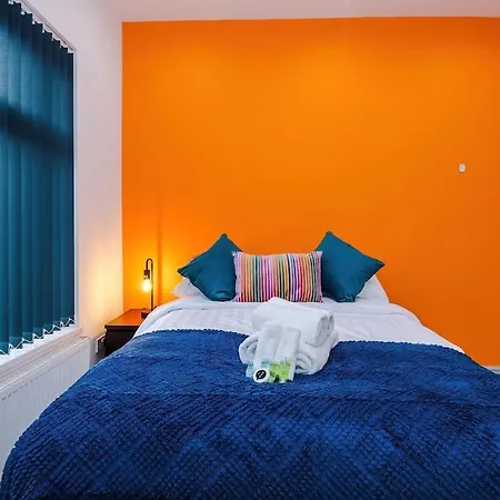 Luxury 3br En-suite, Near Prázdninový dům *