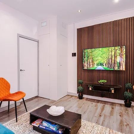 Prázdninový dům Luxury 3br En-suite, Near Manchester
