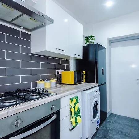Prázdninový dům Luxury 3br En-suite, Near *