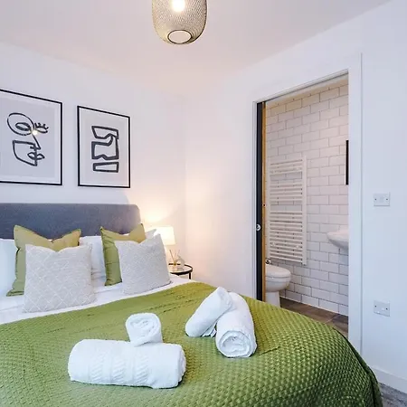 Apartment New Trafford Loft - Free Parking Manchester