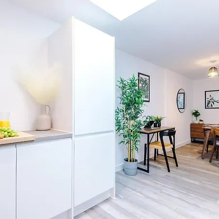 New Trafford Loft - Free Parking * Manchester