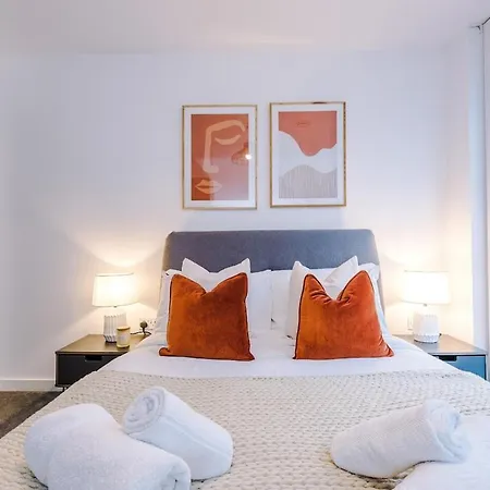New Trafford Loft - Free Parking Apartment Manchester
