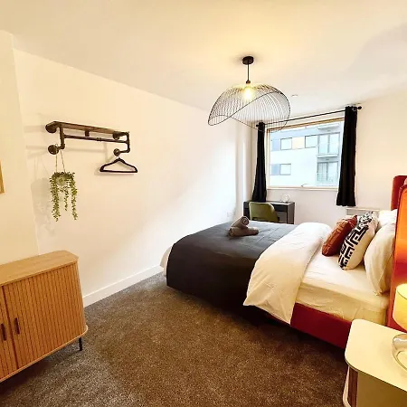 Citycenter Cypress Place 4 Beds 6 Ppl Free Parking 公寓 *