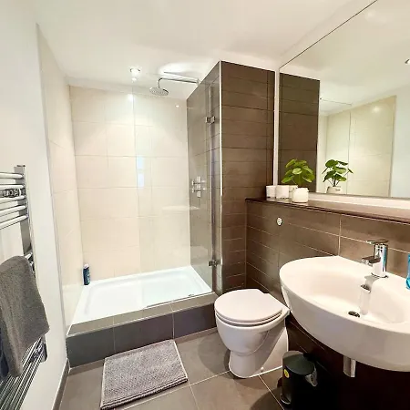 Citycenter Cypress Place 4 Beds 6 Ppl Free Parking *