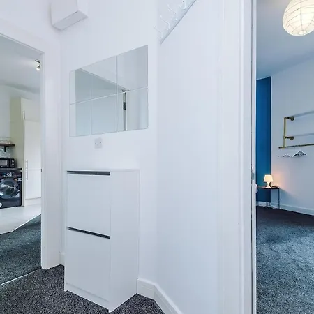 Free Parking, Sleeps 6, Stylish In Salford Quays Апартаменты Манчестер