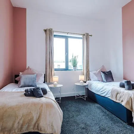 Апартаменты Free Parking, Sleeps 6, Stylish In Salford Quays *