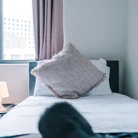 Апартаменты Free Parking, Sleeps 6, Stylish In Salford Quays *