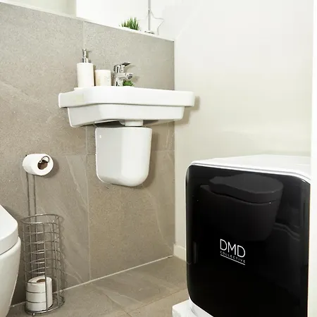Luxury 2 Bed With Balcony Apartment Manchester