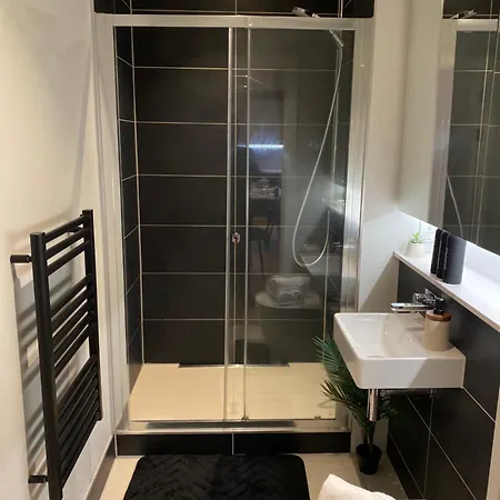 Bohemian With Terrace & Gym * Manchester