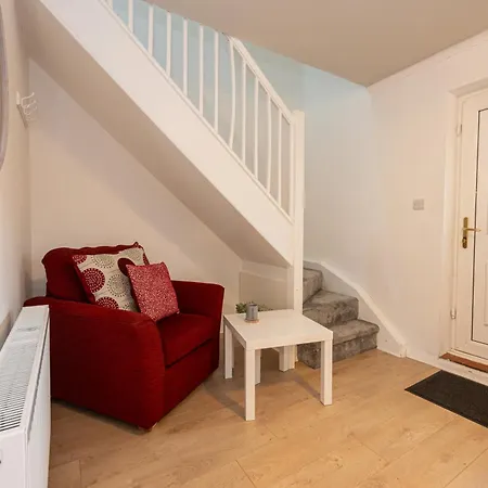 Park Mews - Free Parking Holiday home *
