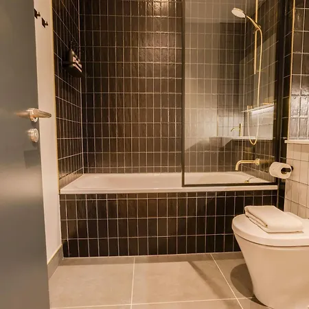Marron 2br & Walks Manchester