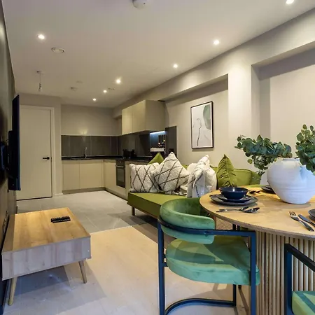 Stylish 1br Aptment I Balcony I Sleeps 3 -