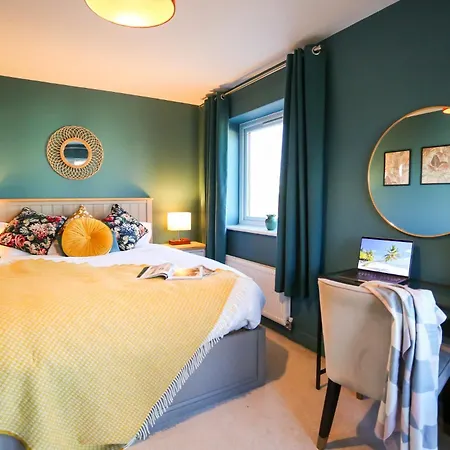 Luxury Three Story Townhouse Free Parking On Drive 펜션 *