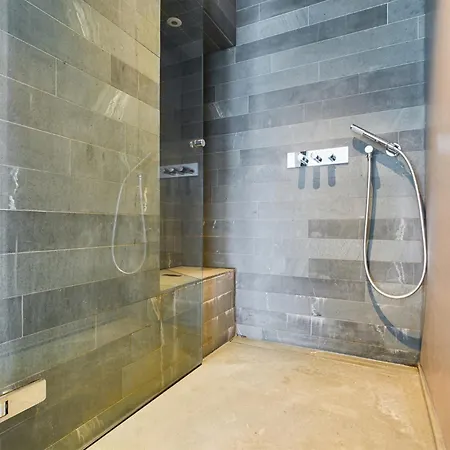 Skyline 3br Duplex - Pool, Gym & Parking Manchester