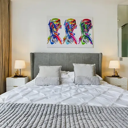 Skyline 3br Duplex - Pool, Gym & Parking Appartamento *