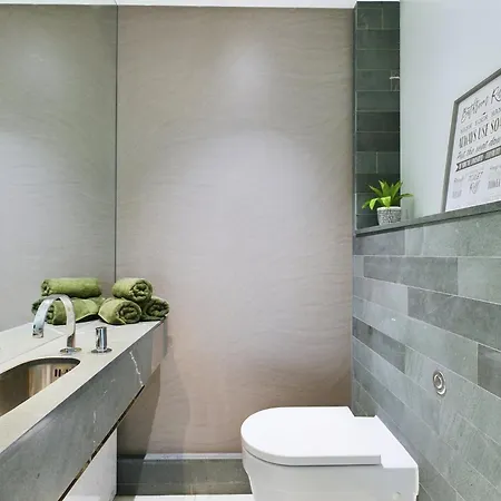 Skyline 3br Duplex - Pool, Gym & Parking Appartamento Manchester