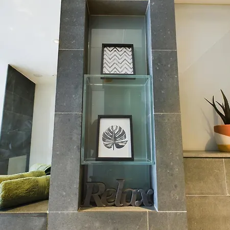 Skyline 3br Duplex - Pool, Gym & Parking *