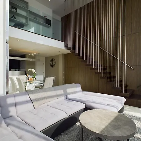Skyline Views 3Br Duplex - Pool, Gym & Parking Appartement Manchester
